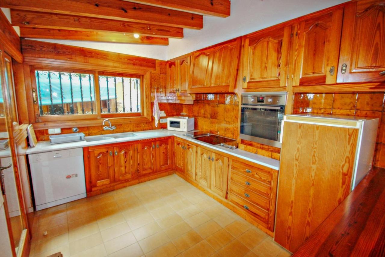 El Portet - Beachfront Holiday Home With Private Pool In Moraira Εξωτερικό φωτογραφία
